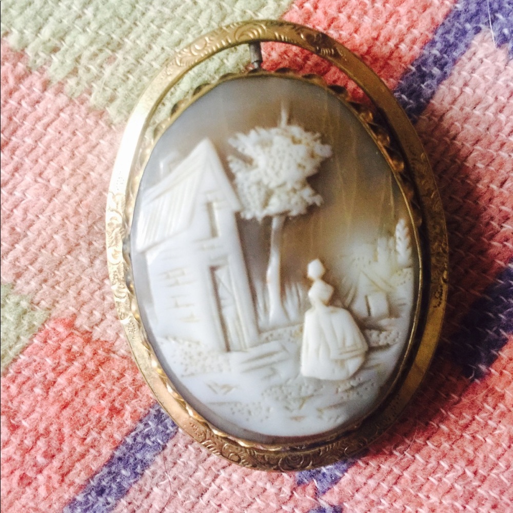 Late 1800's Victorian Swivel Mourning Brooch🖤 - Picture 2 of 5